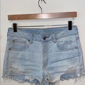 A&E light wash denim shorts